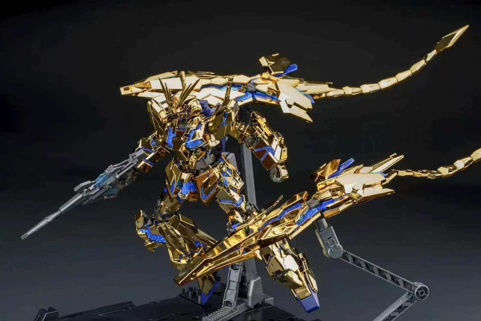MGEX 1/100 Phenex Tiger model 